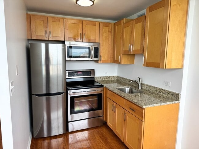 Foto del edificio - 6171 N Sheridan Rd