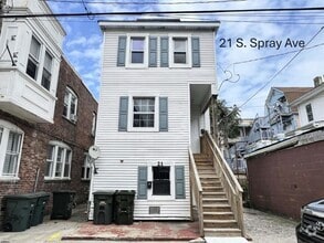 Building Photo - 21 S Spray Ave