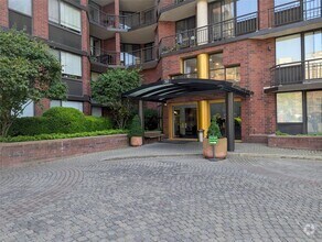 Building Photo - 50 E Hartsdale Ave