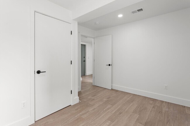 Interior Photo - The Doreen