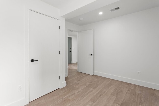 Interior Photo - The Doreen