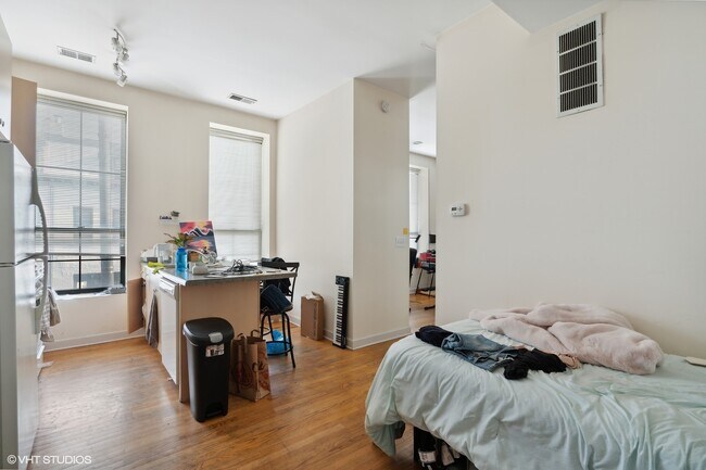 Foto del edificio - 1310 W 18th St