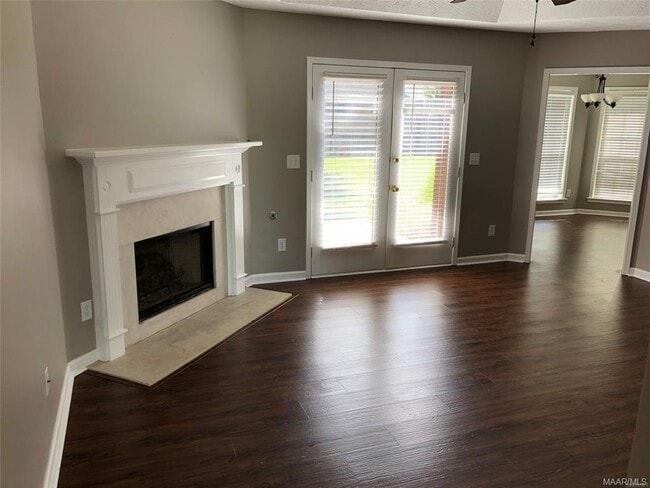 Building Photo - 115 Melvina Pl