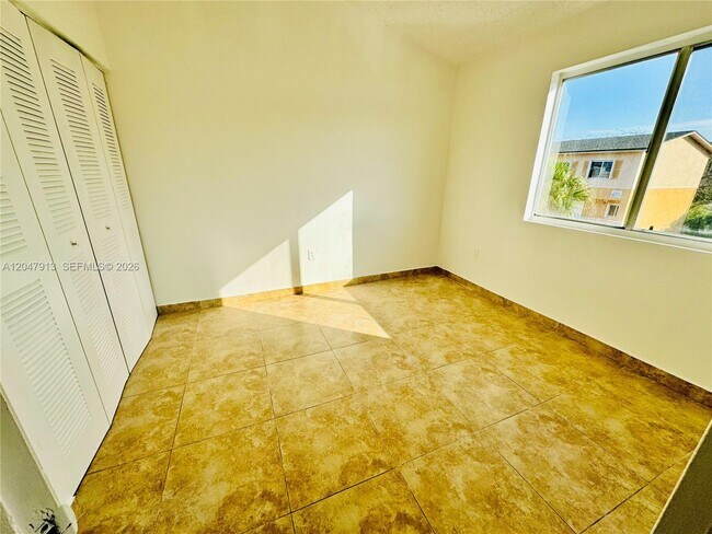 Foto del edificio - 6245 SW Kendale Lakes Cir