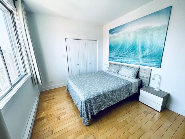 Photo du bâtiment - 4850 Rue Sainte-Catherine E