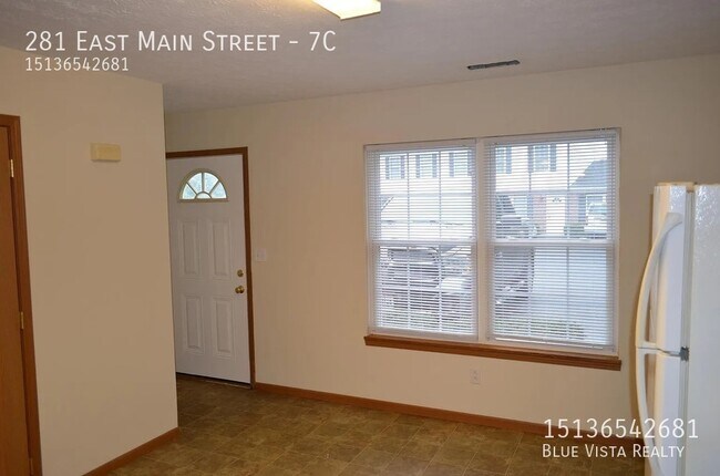 Foto del edificio - 281 E Main St