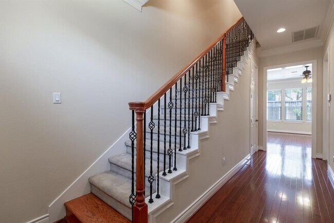 Foto del edificio - 2632 Starboard Point Dr
