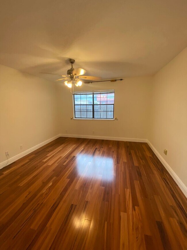 Foto del edificio - 2906 West Ave