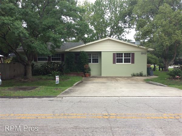 Primary Photo - 2401 N Lakemont Ave