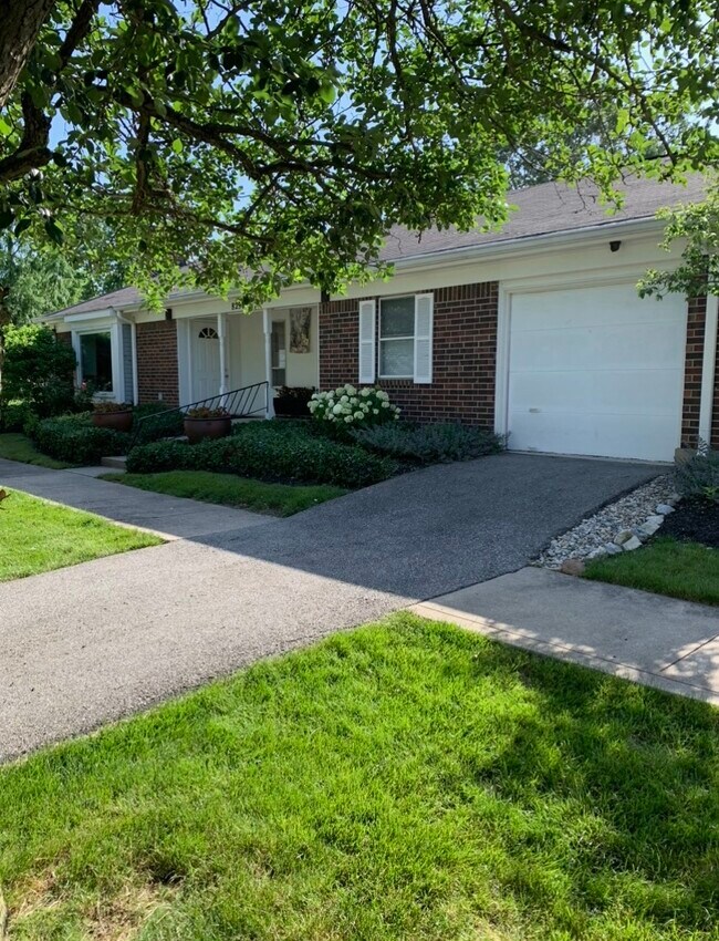 Building Photo - 8268 Woodall Dr