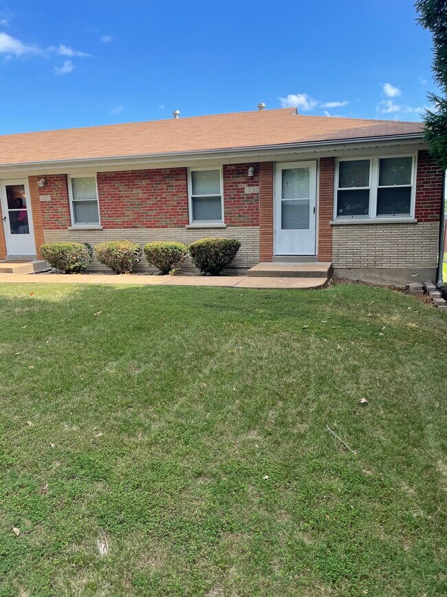 Building Photo - 1255 Mehlview Ct