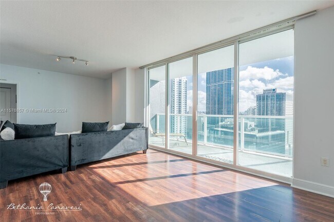 Building Photo - 1250 S Miami Ave