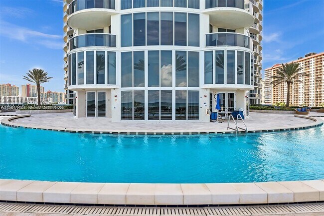 Foto del edificio - 17201 Collins Ave