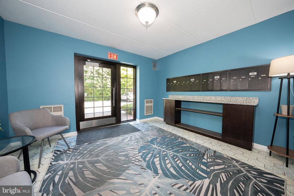 Foto principal - 260 W Montgomery Ave