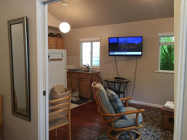 Building Photo - 120 Kanani Rd