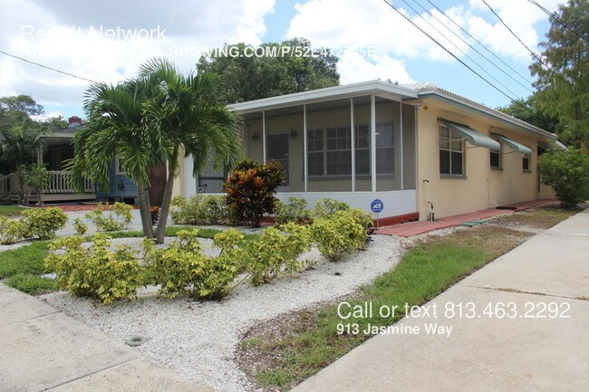 Foto del edificio - 913 Jasmine Way