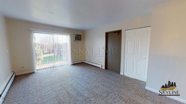 Building Photo - 750 Court of Birch Unit 3