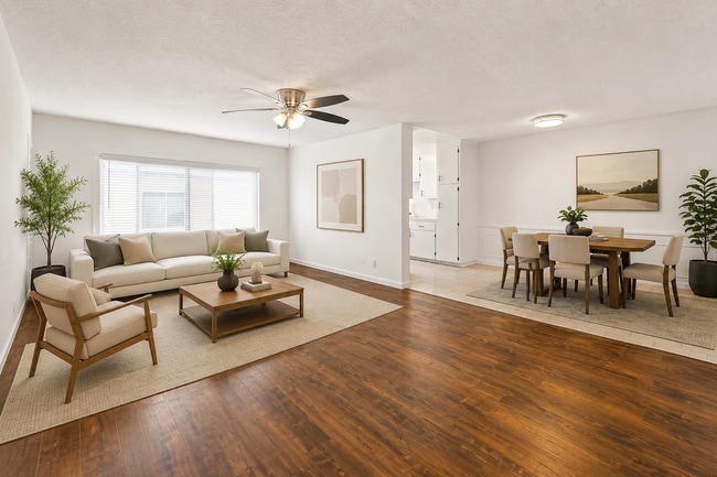 Interior Photo - 6545 S Victoria Ave
