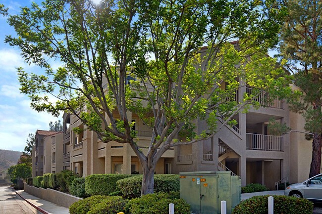 Building Photo - 1980 Las Colinas Cir