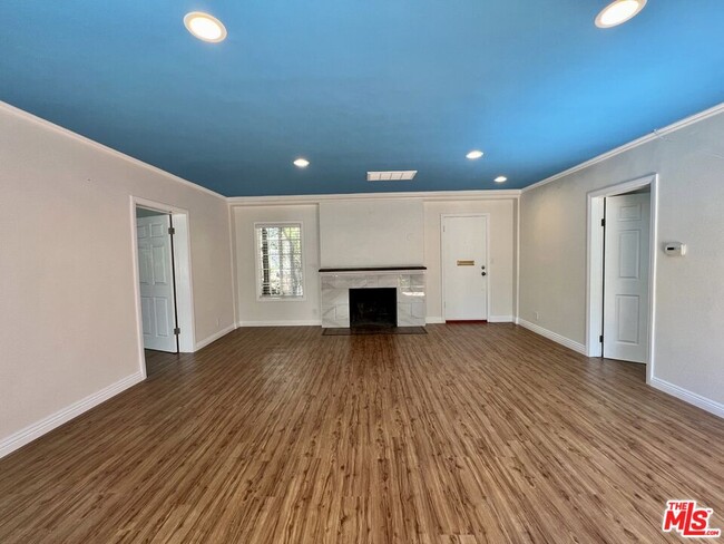 Building Photo - 3393 Barham Blvd