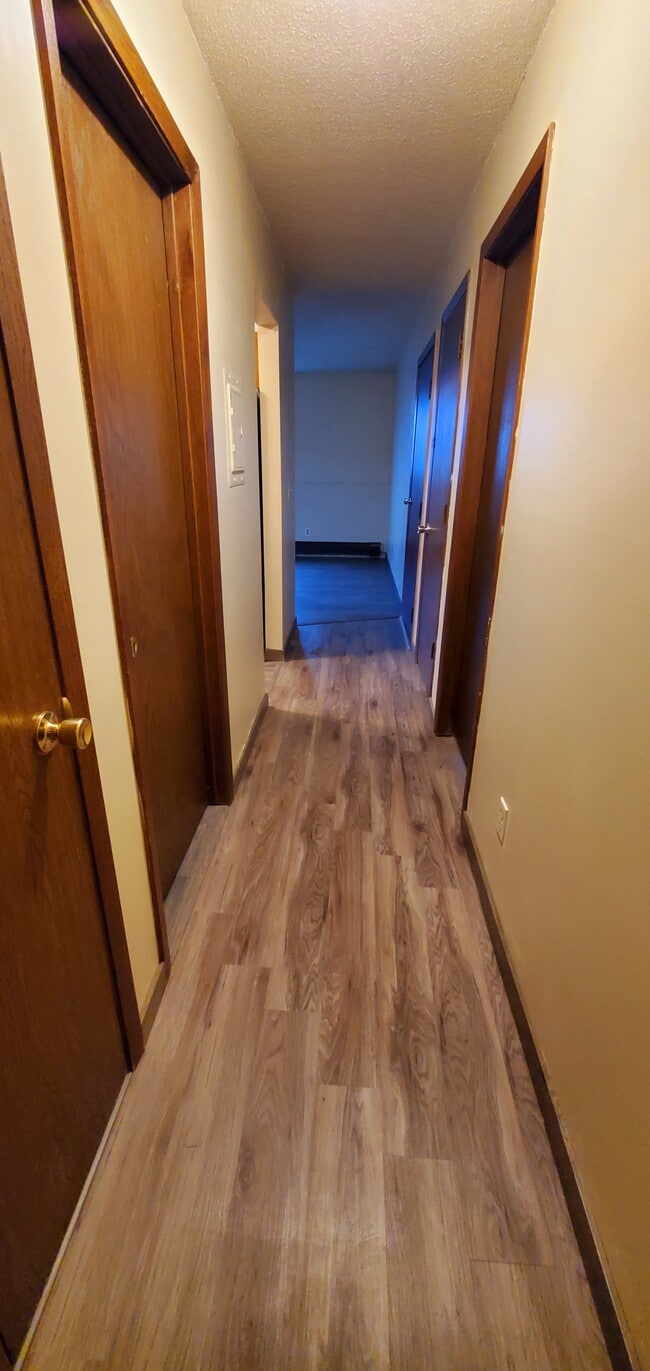 hallway - 2750 Euclid Ave