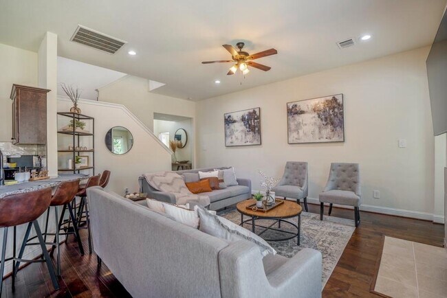Foto del edificio - 7122 Conley St