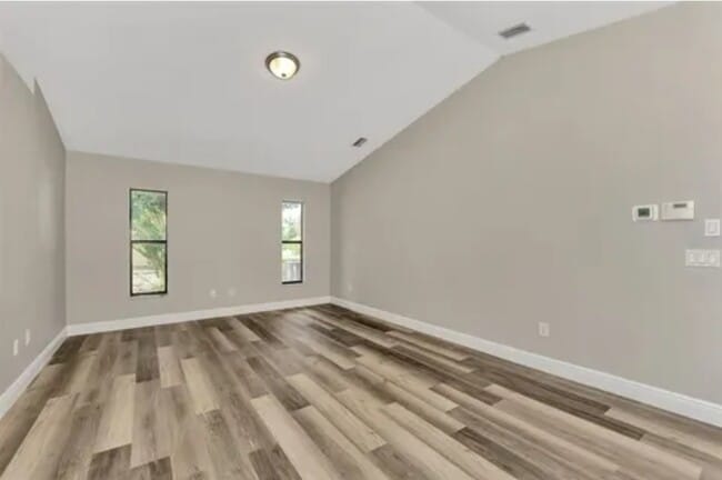 Foto del edificio - 17423 Terry Ave