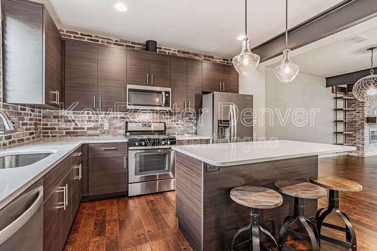 Foto principal - 848 Kalamath St