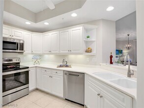 Building Photo - 1001 Arbor Lake Dr