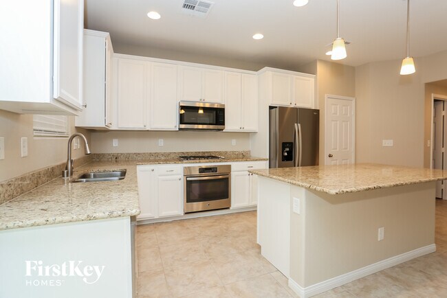 Foto del edificio - 5609 N Balsam St