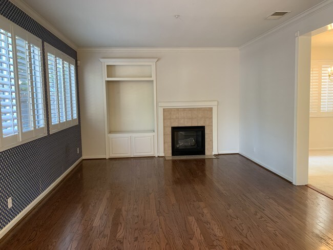 Building Photo - 16 Monterey Vista Dr