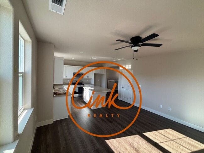 Building Photo - NEW! Beautiful Gardnerville Townhouse with...