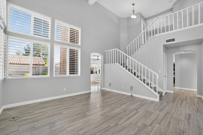 Foto del edificio - 4-BEDROOM 2-STORY MOVE-IN READY HOME WITH ...