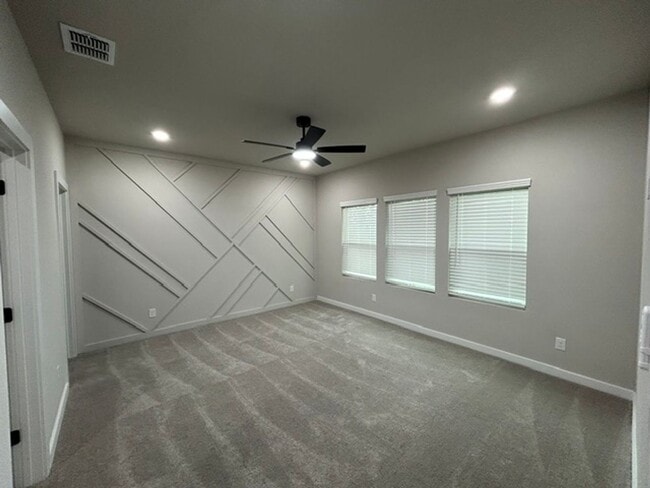 Building Photo - 9007 Glen Mont Dr