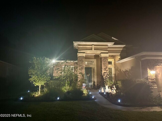 Foto del edificio - 6167 White Tip Rd