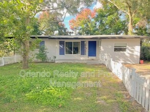 Building Photo - 2611 Pembrook Dr