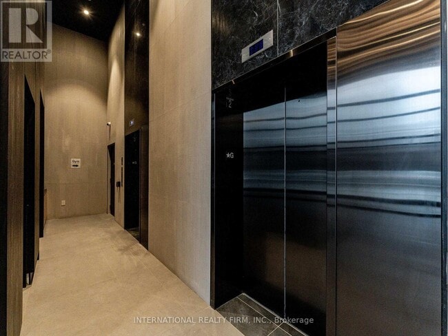 Building Photo - 195 McCaul St