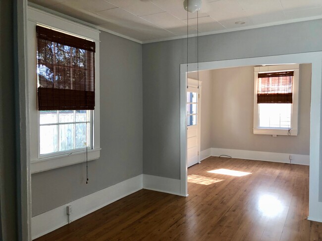 Interior - 6221 Tchoupitoulas St