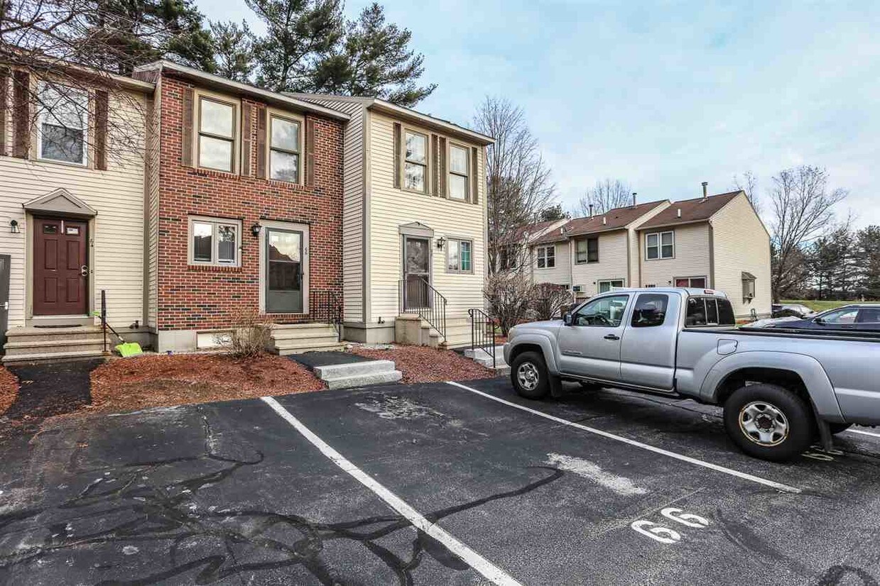 Primary Photo - 66 Shelburne Rd