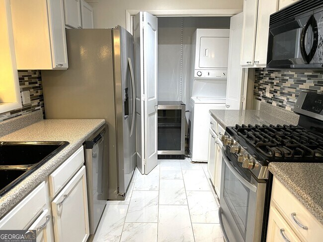 Foto del edificio - 514 Summit N Dr NE