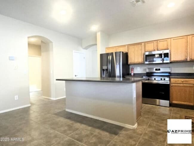 Building Photo - N Little Leaf