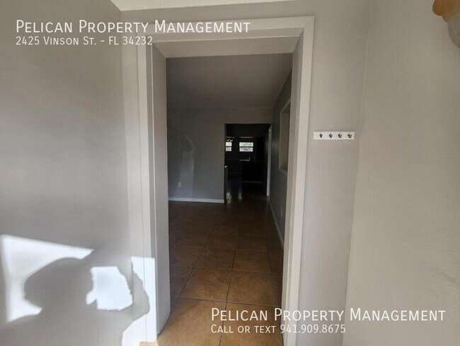 Foto del edificio - 2425 Vinson Ave