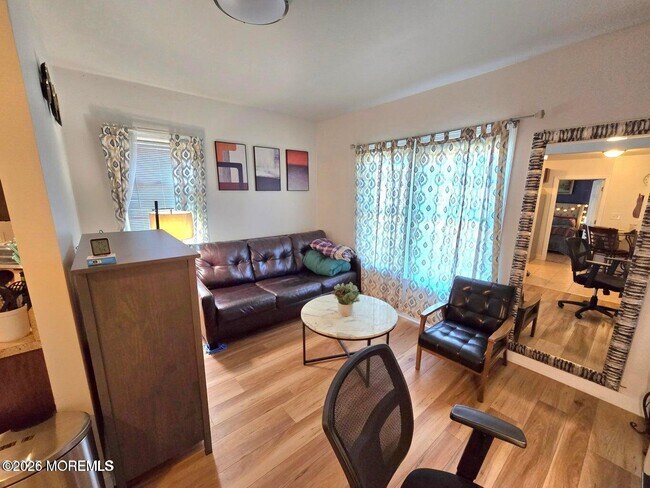 Foto del edificio - 406 4th Ave