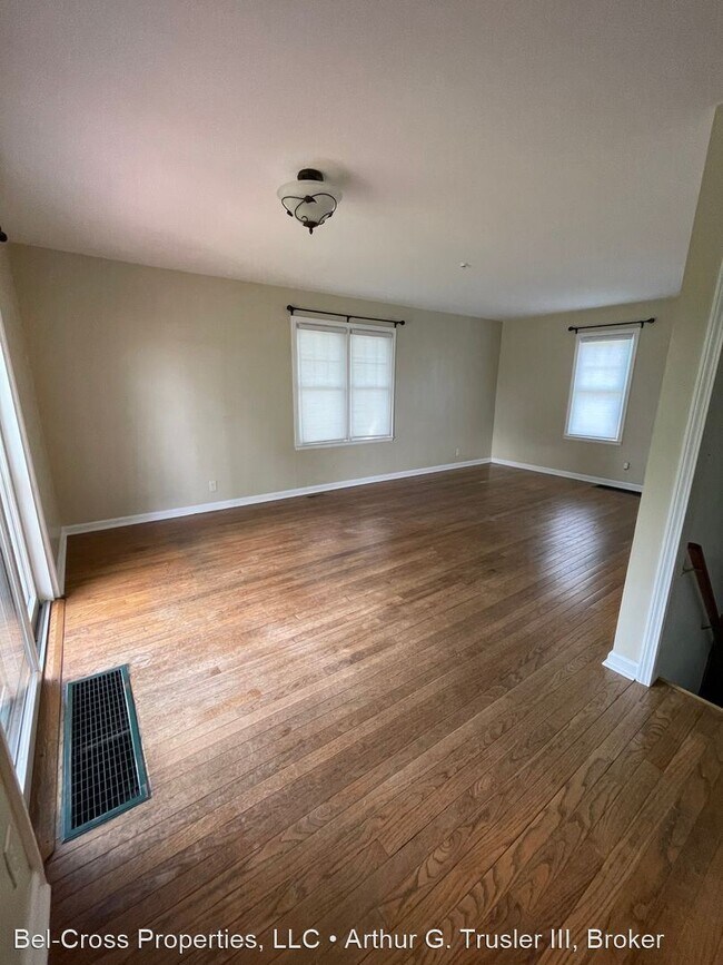 Building Photo - 3 br, 1 bath House - 1260 Oxford Place