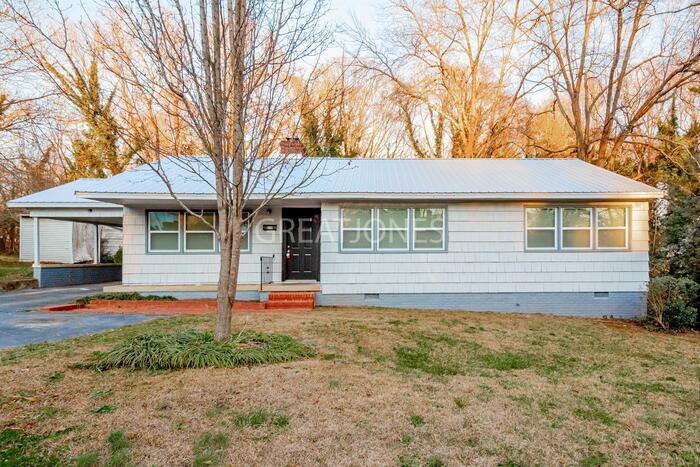 Primary Photo - 110 Whitener Ave