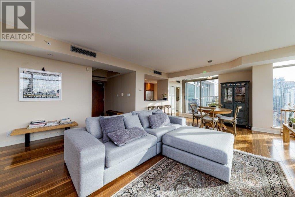 Photo principale - 1680-1680 Bayshore Dr.