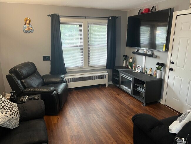 Foto del edificio - 2345 Ridgeland Ave