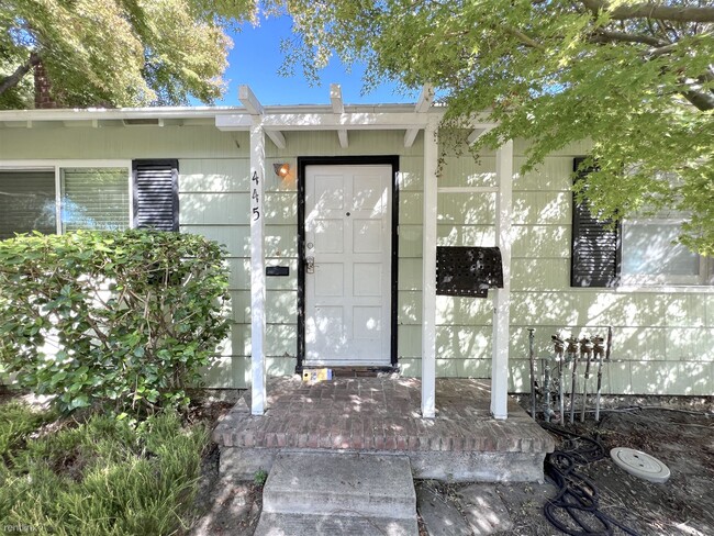 Building Photo - 2 br, 1 bath House - 445 Alviso Street