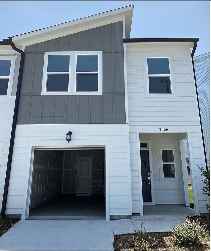 Foto principal - 3006 Vitner Dr