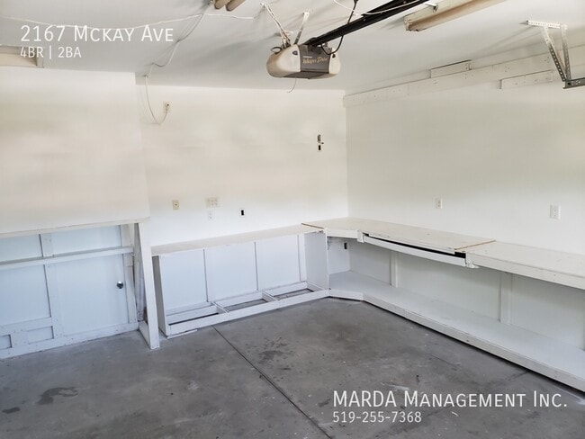 Building Photo - CHARMING RANCH 4 BED/2BATH - SOUTH CAMERON - PLUS UTILITIES!